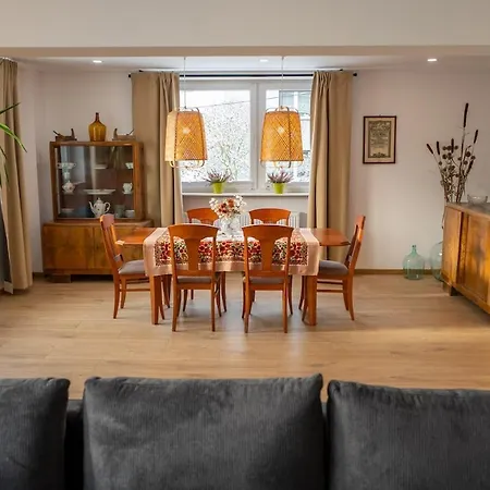 Modern With Cinema & Garden * 타르노프스키 고리