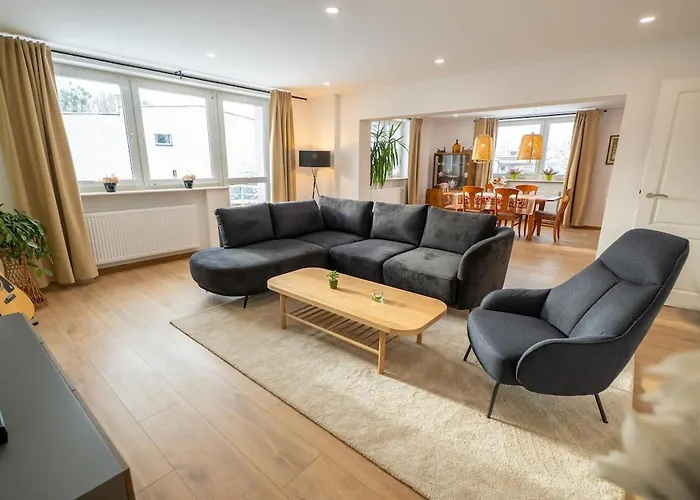 Modern With Cinema & Garden