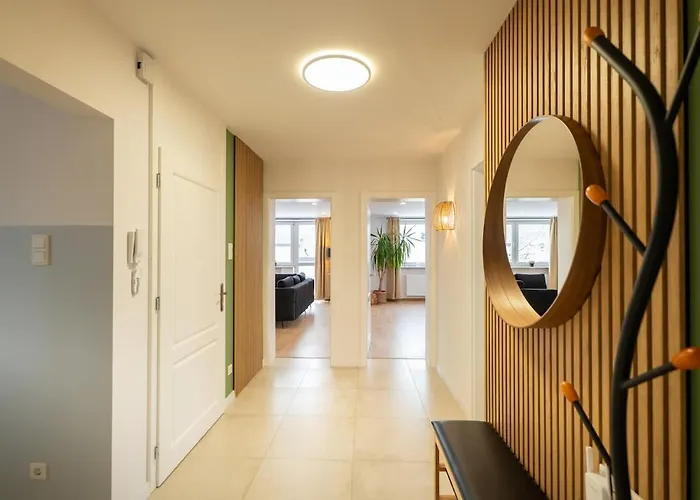 Modern With Cinema & Garden 아파트 *