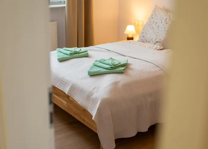 Modern With Cinema & Garden 아파트