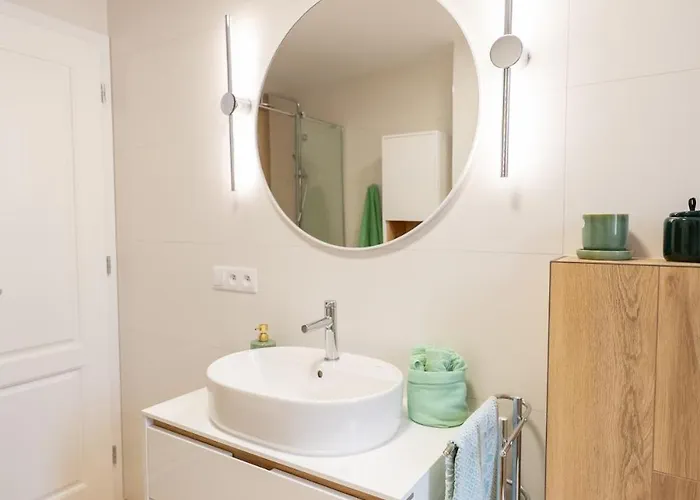 Apartament Modern With Cinema & Garden *